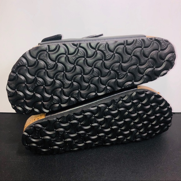 Leather and Cork Birkenstock Arizona Sandal Black - Picture 8 of 8